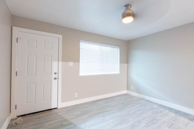 Photo - 1218 S Smith Rd Unit A