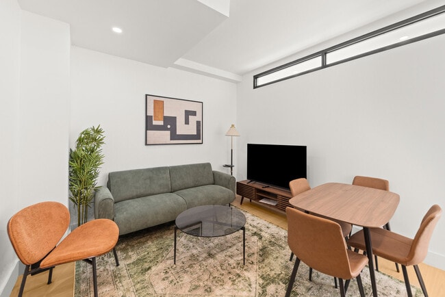 Building Photo - 19 St Marks Pl Unit SI FL1-ID1499938P