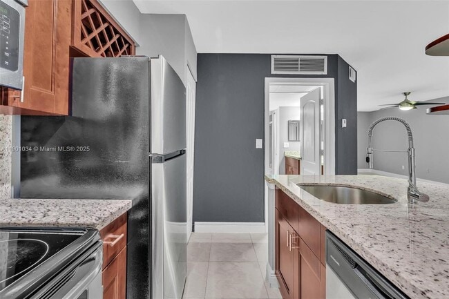 Photo - 2880 N Oakland Forest Dr Unit 213