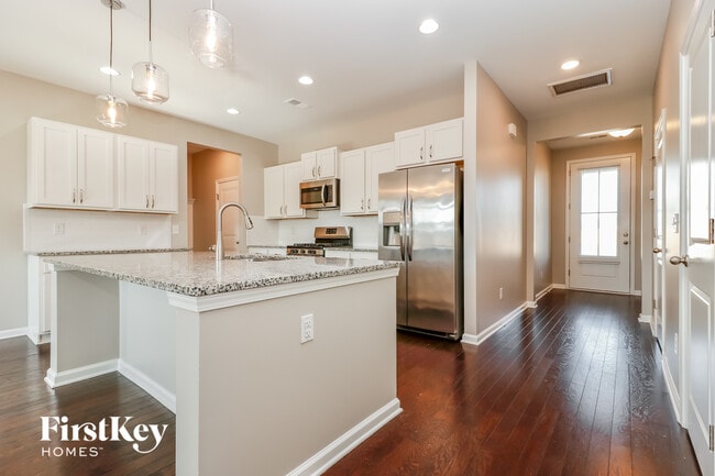 Photo - 315 Celestial Blvd