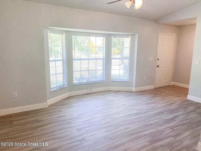 Photo - 544 Plumbago Rd NW