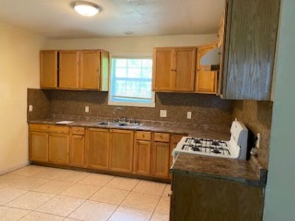 kitchen - 1829 California St