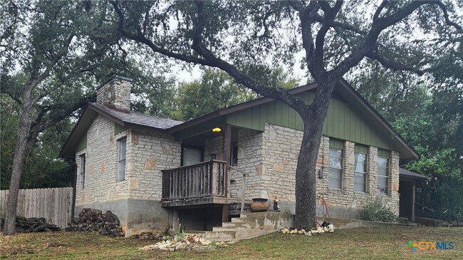 Photo - 900 Hillyer St Casa