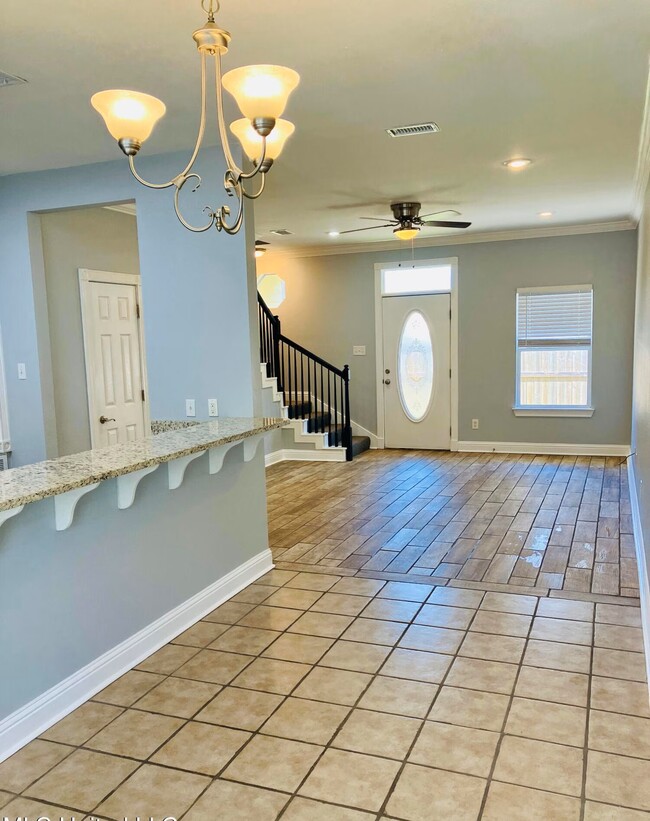 Tile floors throughout - 1338 Tropical Cv