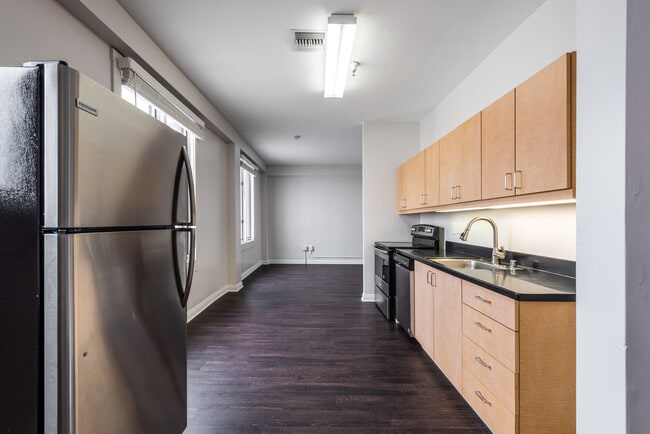 Photo - 1041 6th Ave Unidad 304