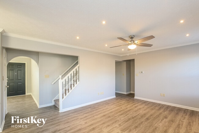 Photo - 6747 Wimbledon Dr