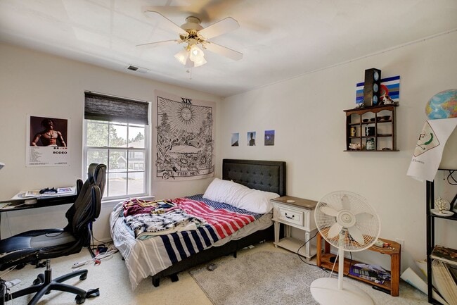Photo - Call Sabrina Thomas Office at 757-767-0767 for more information