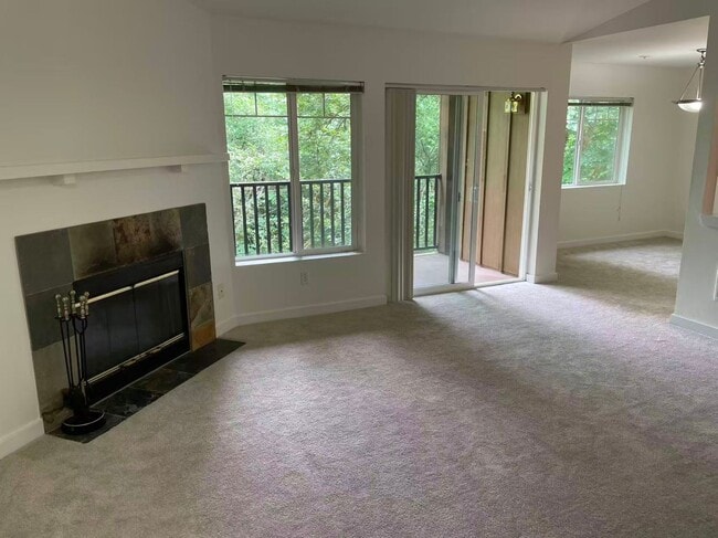 Photo - Nice 2-bed, 2-bath condo in Bothell for rent