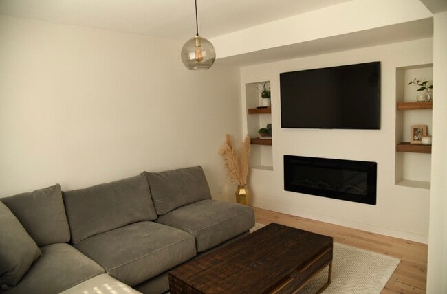 Photo - 1204 NE 21st St