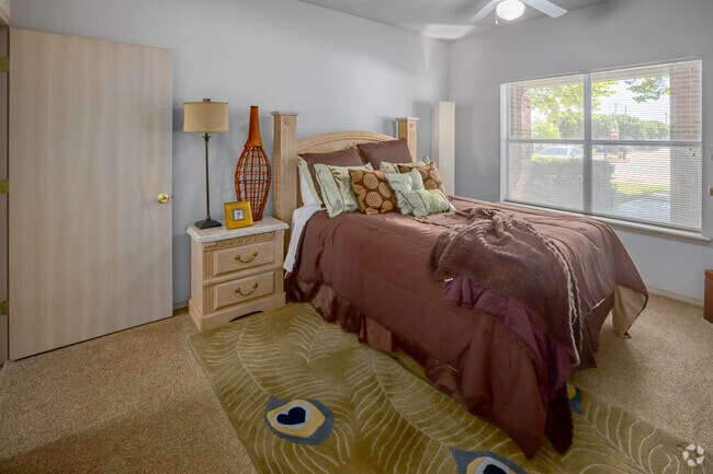 Custom - 1BR, 1BA - 667SF - Bedroom