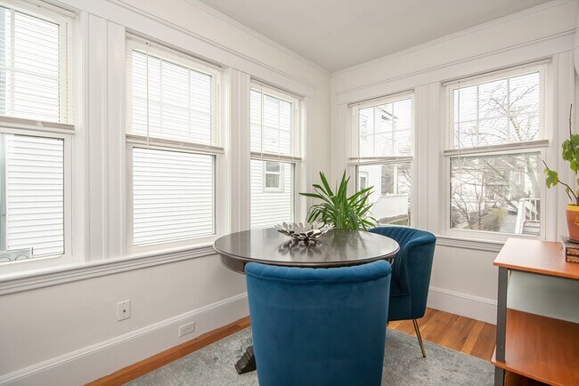 Photo - 48 Farquhar St Unit 1