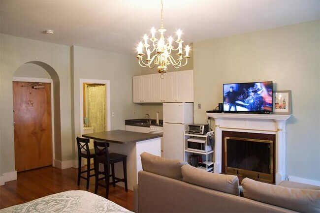 Photo - 460 Beacon St Unit 2F