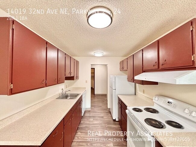 Photo - Parkway Apartments