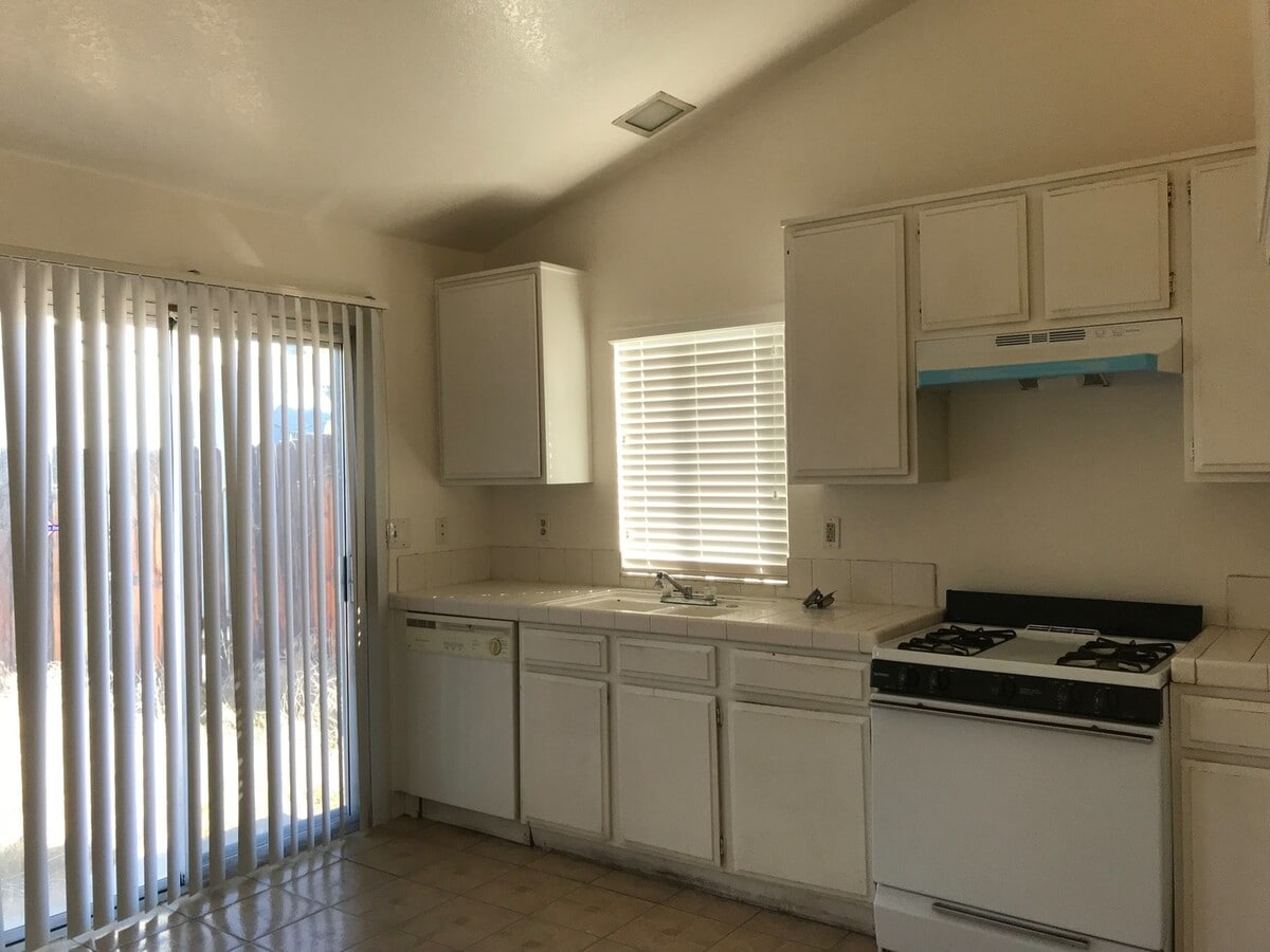 Photo - SINGLE STORY 2 BEDROOM