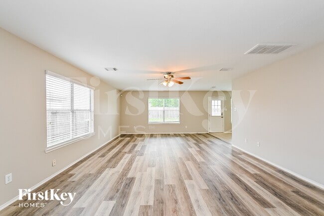 Photo - 4435 Sprangletop Ave