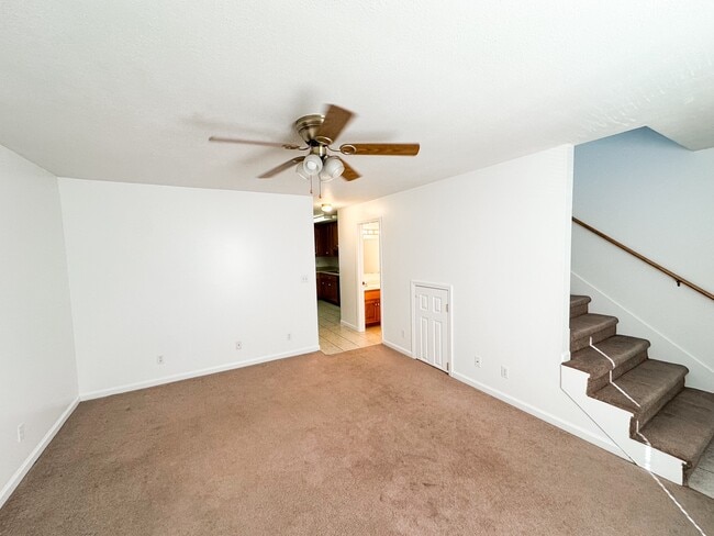 Photo - 174 Boswell Cir