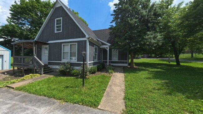 Stunning, Well-Maintained Craftsman Gem