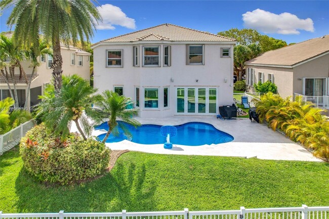 Photo - 4973 SW 158th Way House