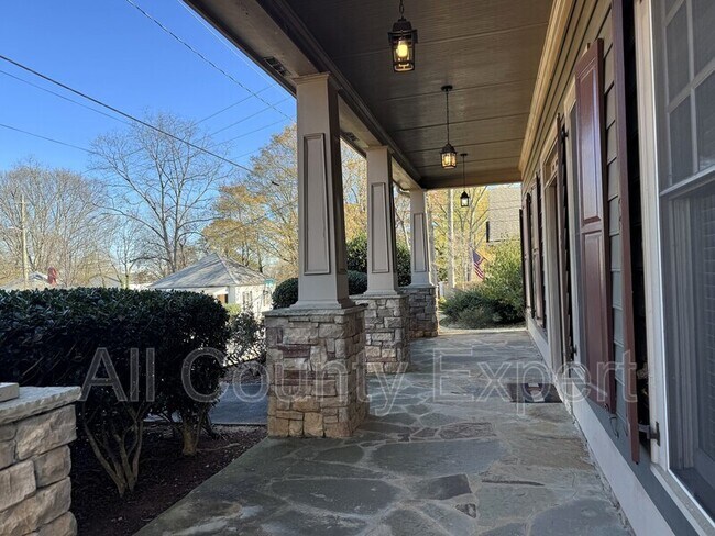 Photo - 1520 Vassar Ave