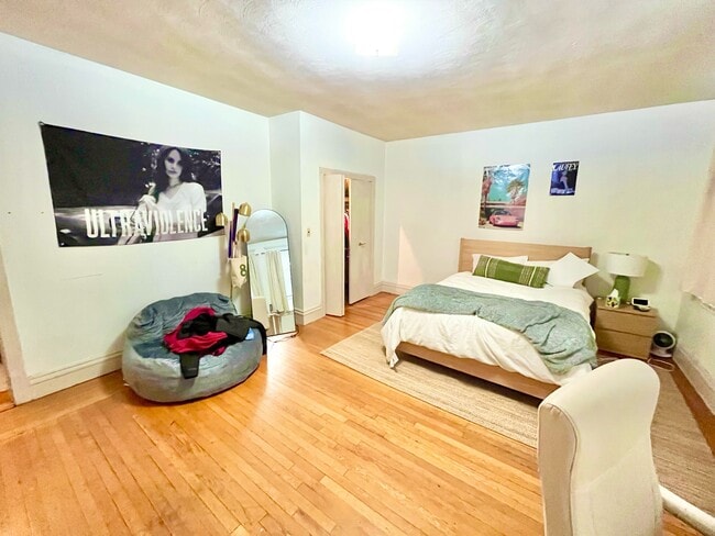 18 Saint Lukes Rd