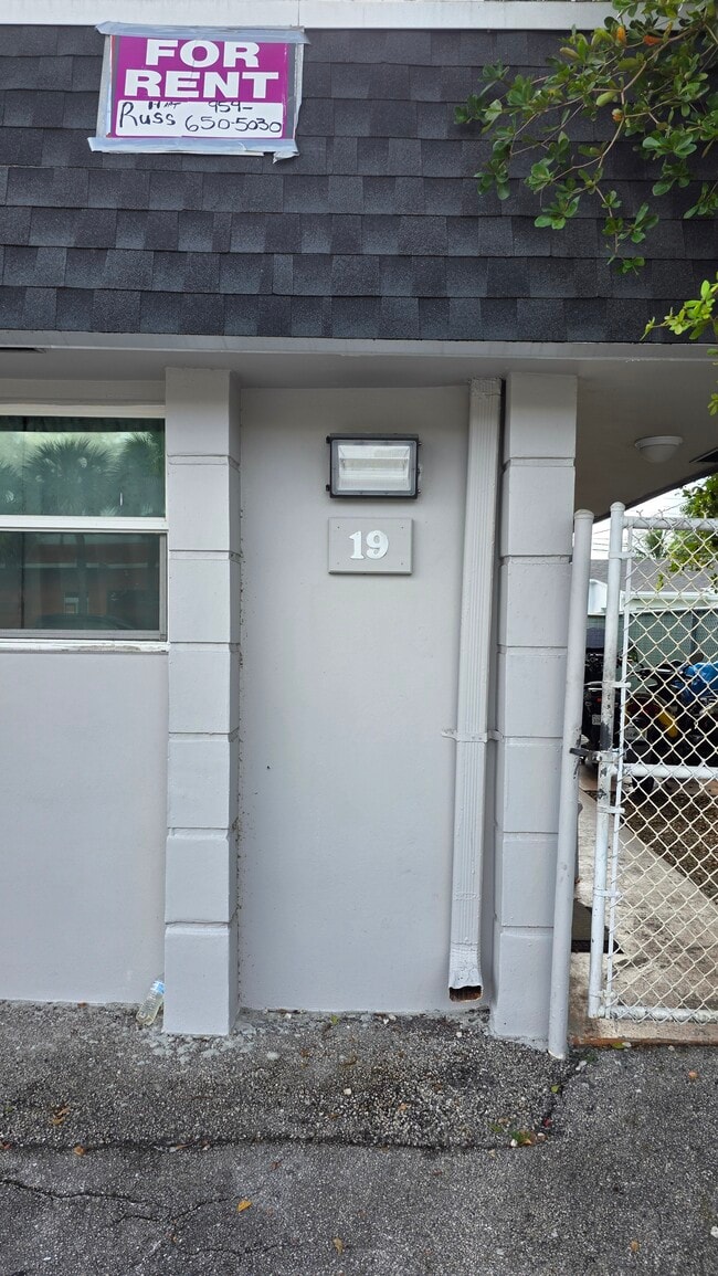 Photo - 19 SW 14th St