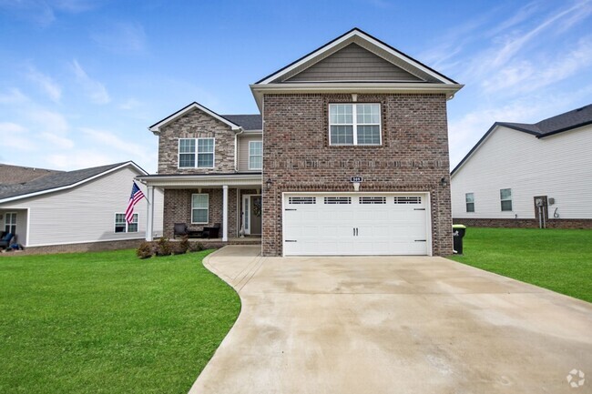 Building Photo - Pet Friendly Three Bedroom with Bonus! Rental