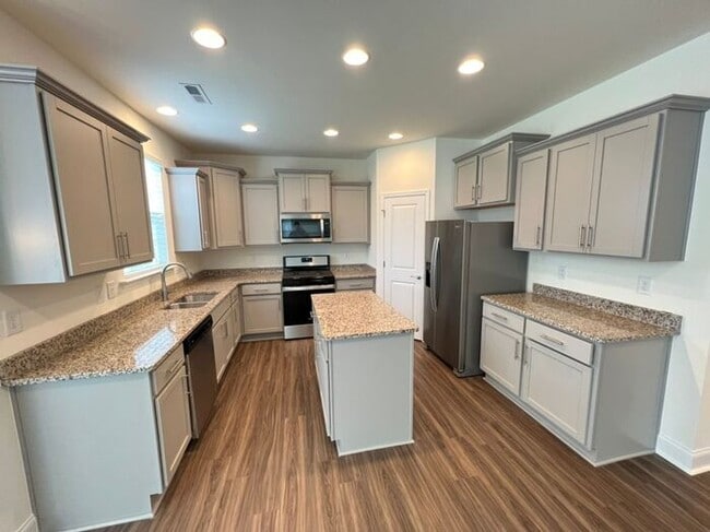 Photo - Beautiful New Construction Home w/ Ground ...