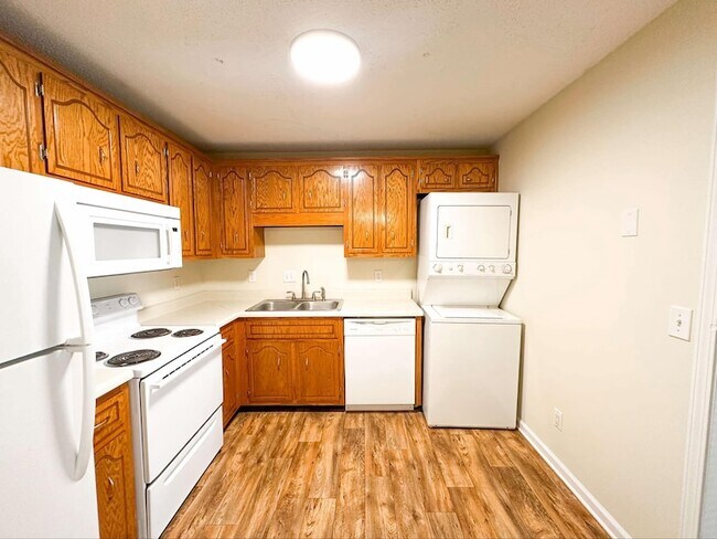 Photo - 100 Ballygar St Unit M