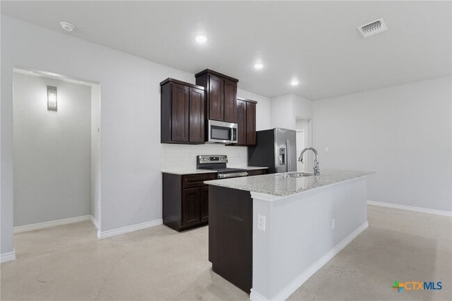 Photo - 1645 Dryden Ave