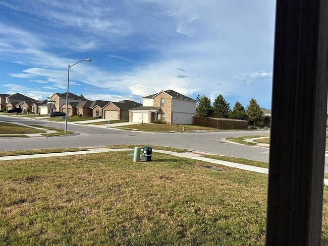 Photo - 225 Allington Cir