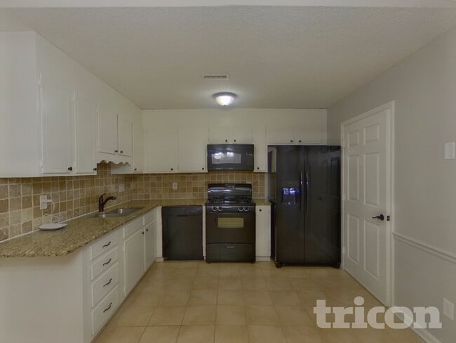 Photo - 2500 Justin Ct