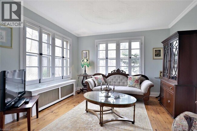 Photo - 243 Shoreacres Rd