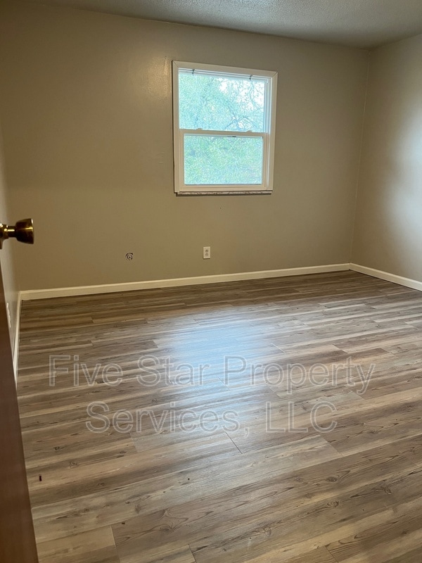 Photo - 205 W Allen St Unit 317