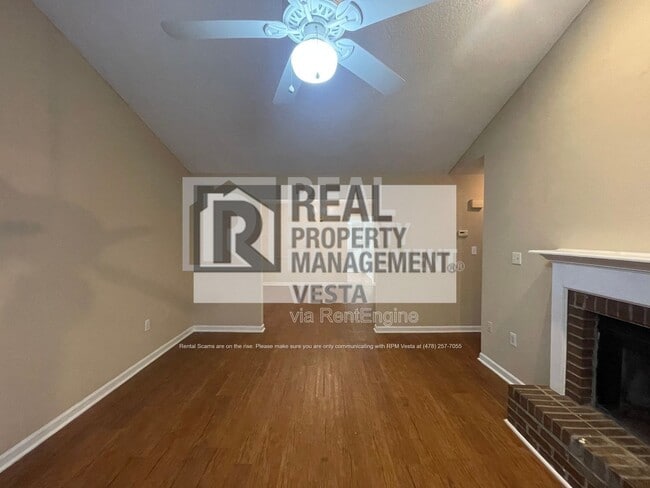 Photo - 402 Steeple Chase Rd