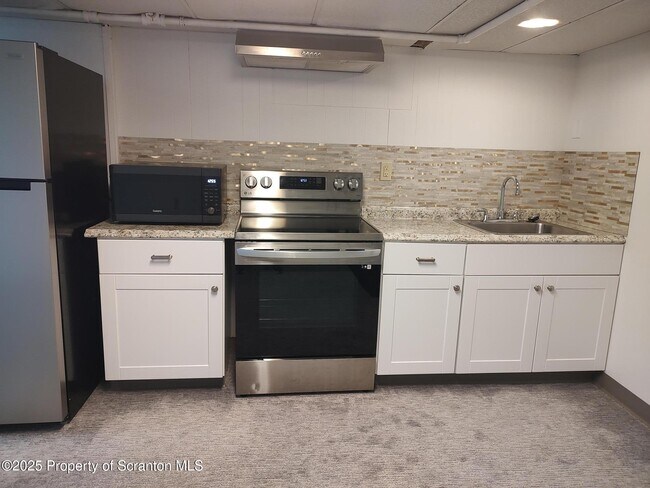 Photo - 136 Chestnut St