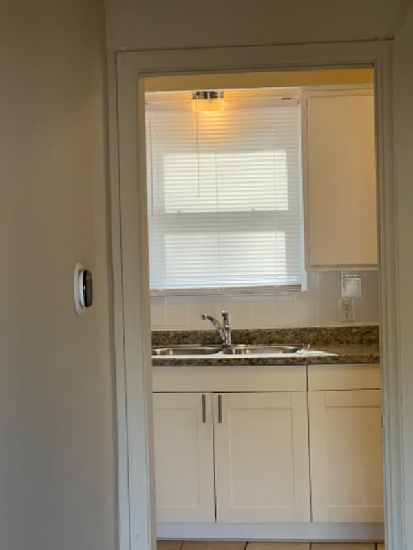 Photo - 2348 E 37th St