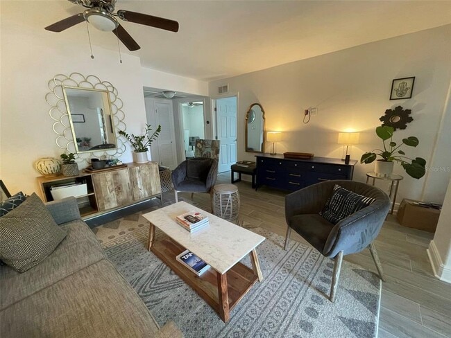 Photo - 1704 S Lois Ave