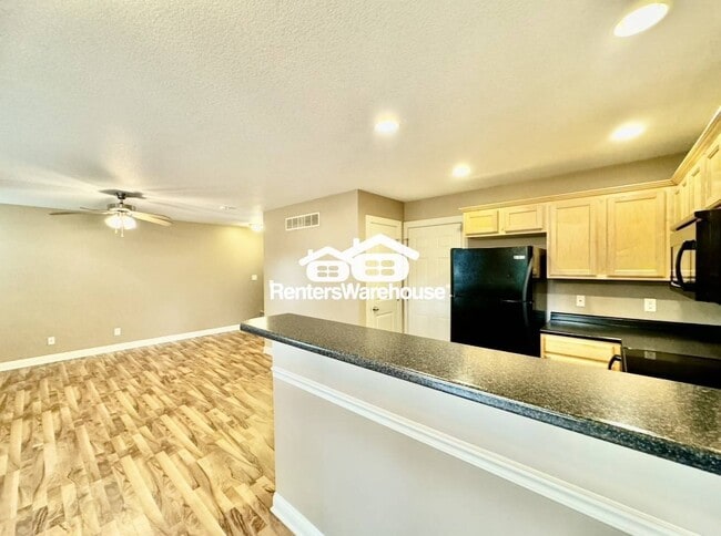 Photo - 2004 63rd St