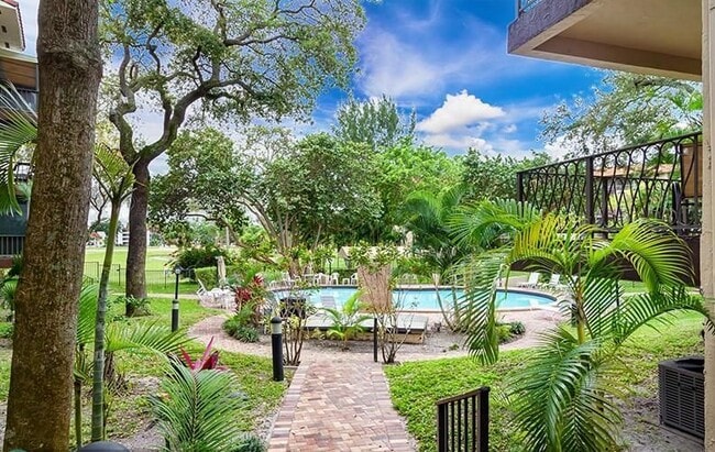 5961 N Falls Circle Dr Unidad 309