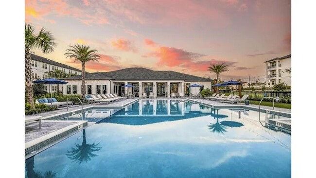 Building Photo - The Ridge at Champions