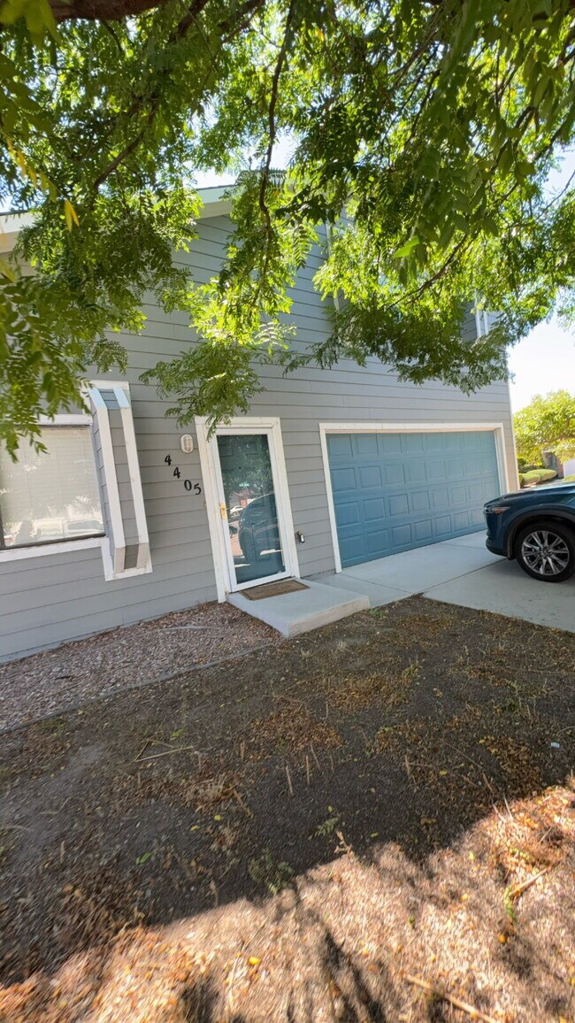 Building Photo - 3 bedroom - Allison