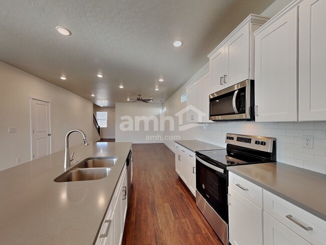 Photo - 9357 W Clancy St