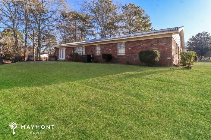 Photo - Spacious 4 Bedroom Brick Home in Clinton, MS
