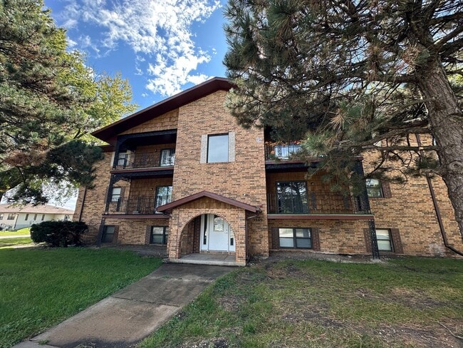 Photo - Charming Home in Fort Dodge - 2805 10th Ave N Unit 2809-12