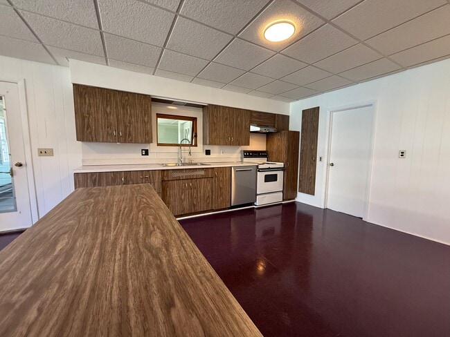 Photo - 152 Furnace St Unit 2