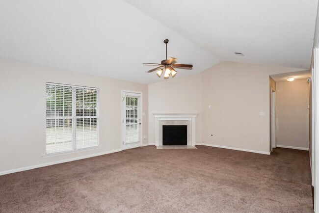 Photo - 5085 Jon Oak Dr