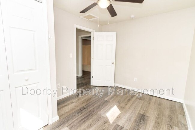 Photo - 207 Napier St Unidad 5