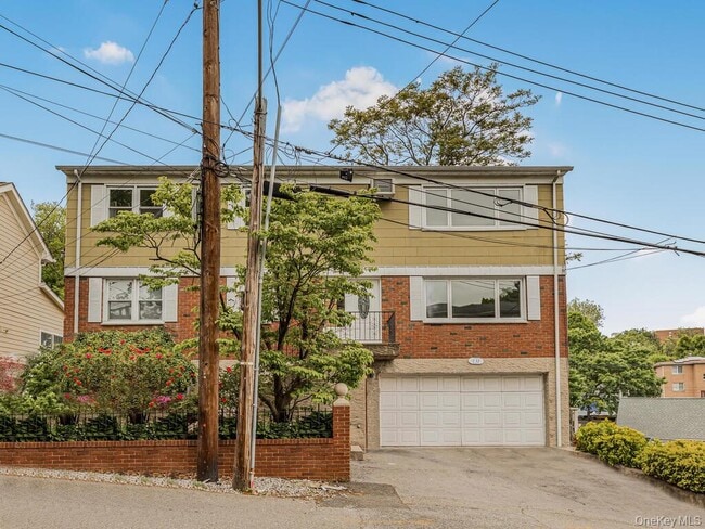Building Photo - 131 Huntsbridge Rd Unit 2