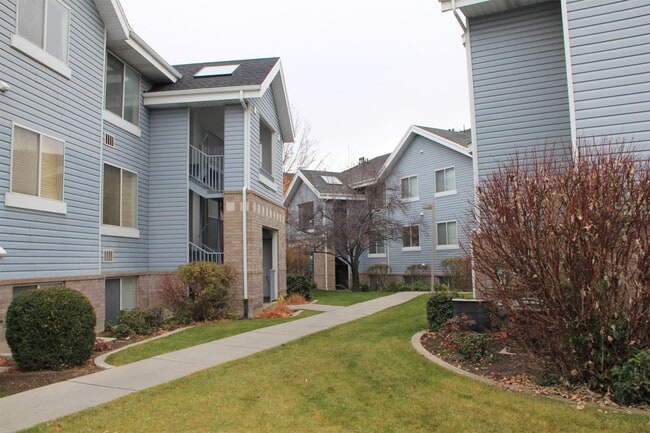 Photo - 1533 Riverside Ave