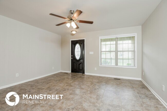 Photo - 650 Starlite Dr
